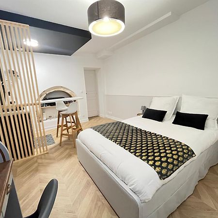 Le Studio Haslay Seraucourt En Plein Coeur De Ville De Bourges - Charme De L Ancien Et Confort Contemporain 客房 照片