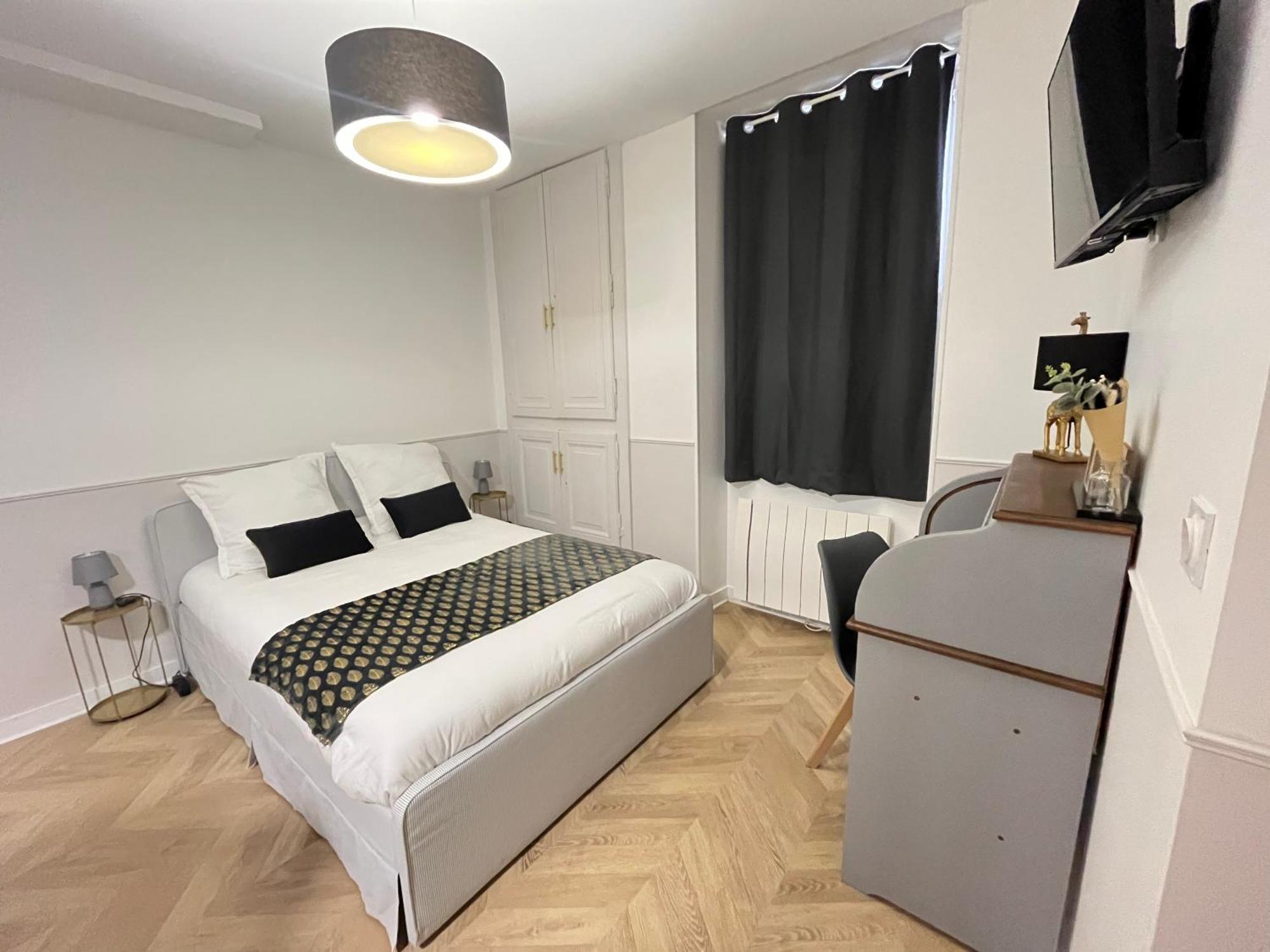 Le Studio Haslay Seraucourt En Plein Coeur De Ville De Bourges - Charme De L Ancien Et Confort Contemporain 客房 照片