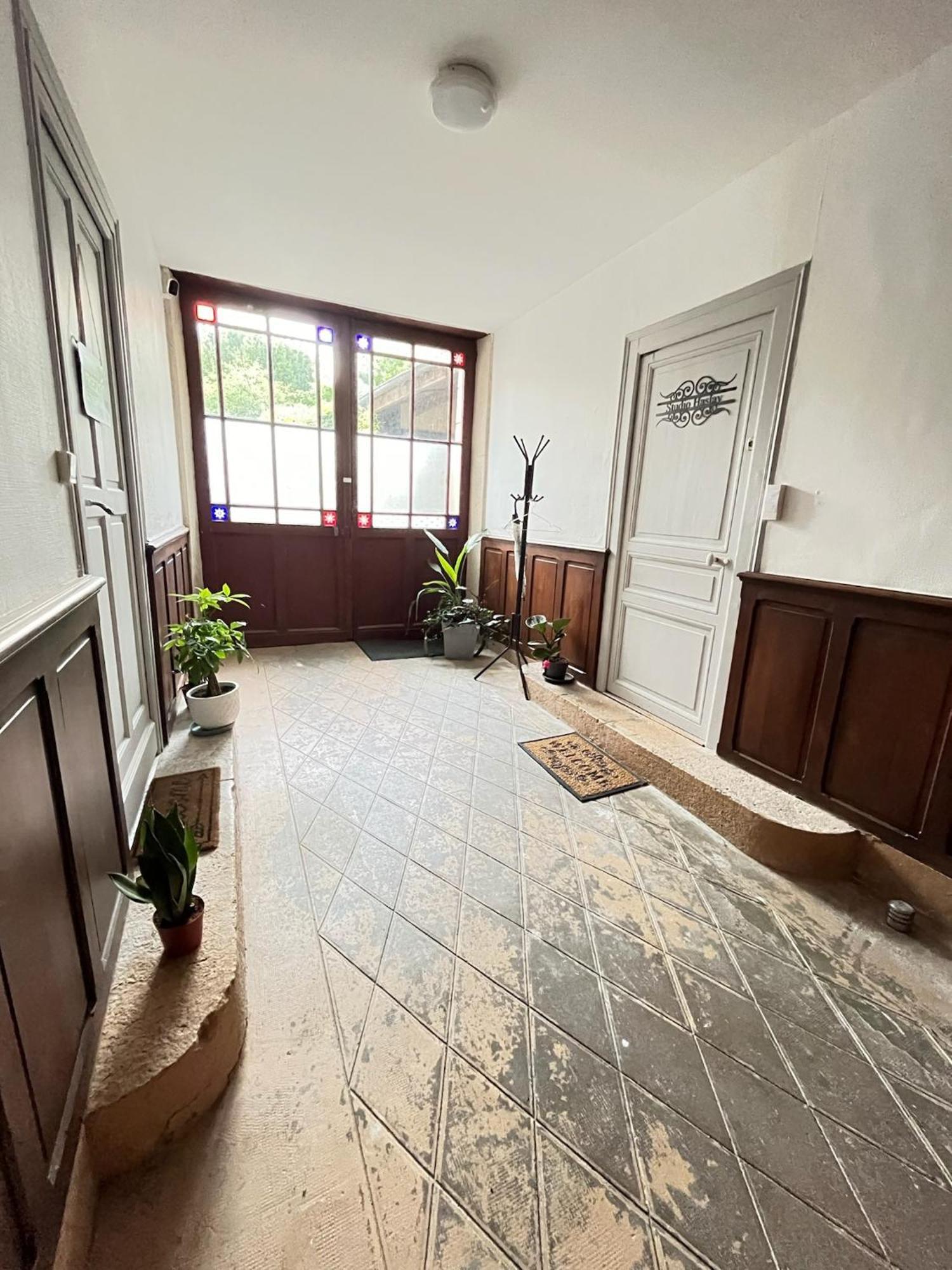 Le Studio Haslay Seraucourt En Plein Coeur De Ville De Bourges - Charme De L Ancien Et Confort Contemporain 外观 照片